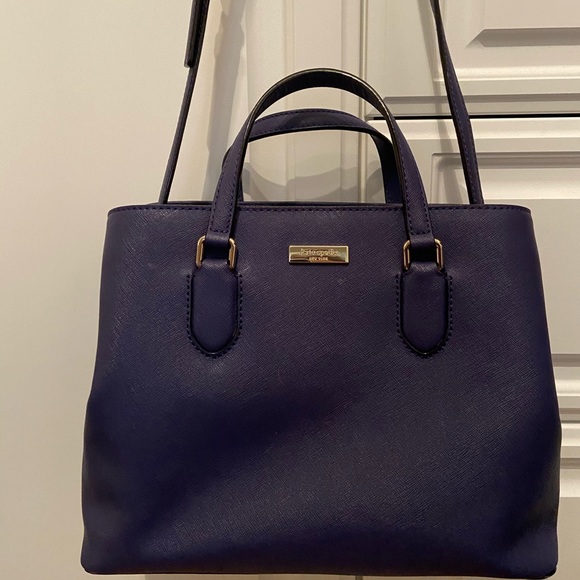 kate spade Handbags - Kate Spade navy medium bag